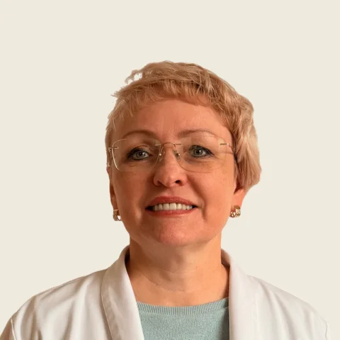 Porträt von Olga Müller, Fachärztin für Innere Medizin